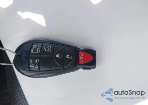 2014 Chrysler Town & Country Touring из США, поврежденный, VIN 2C4RC1BG0ER217253